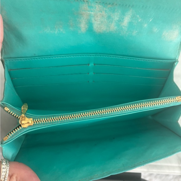 Authentic Louis Vuitton wallet - Picture 3 of 5